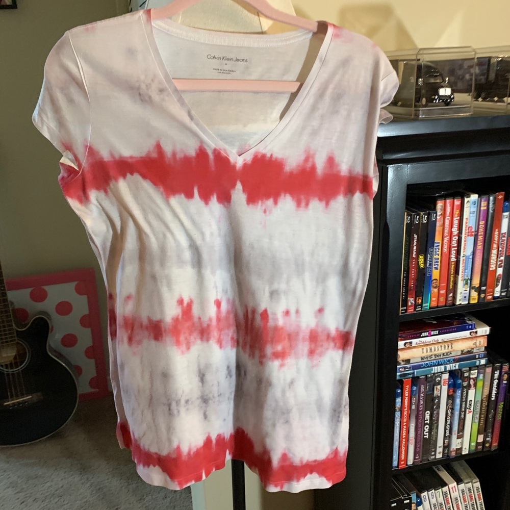 Pinkish red tie dye shirt